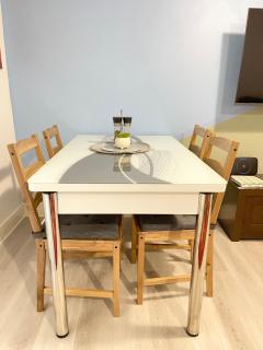 Crescent 2 Bedroom Apartment - Goodmayes - 9