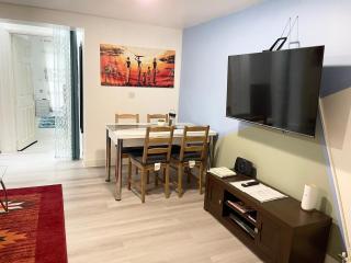 Crescent 2 Bedroom Apartment - 7