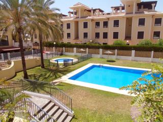 A&N Valle Niza Family Retreat Pool, Terrace & Parking - 1