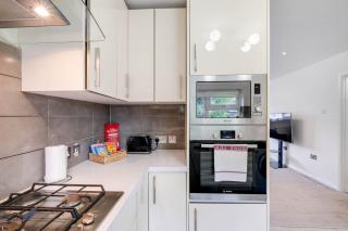 Hanwell 2 bedroom Maisonette by 360Stays - Londres - 7
