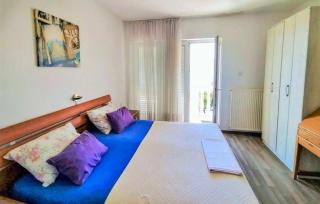 Wohnung in Novi Vinodolski mit Grill, Garten und Terrasse - Novi Vinodolski - 1