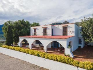Rural House Stunning Views and Natural Pool - Artana - 0