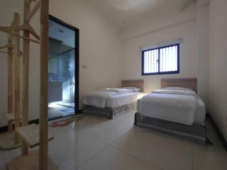 Caiteng B&B - 8