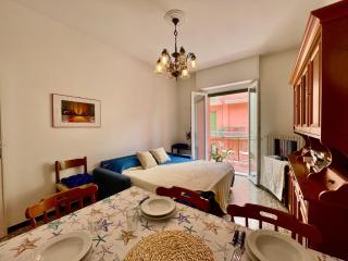 Finalborgo Two room flat with terrace and Free Parking - Finale Ligure - 4