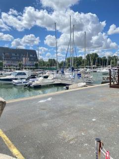 Studio avec loggia, classé 2 étoiles, situé sur le port - Courseulles-sur-Mer - 2