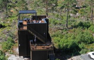 3 Bedroom Cozy Home In Søndeled - 6