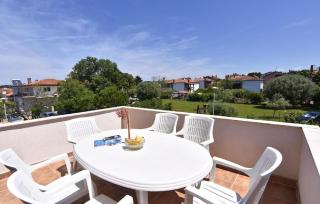 Geräumige Unterkunft in Punta Umag in Strandnähe - Umag - 9
