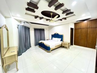Luxury Apartment Hotel 3 Bedrooms Apartment ISB - Islamabad - 4