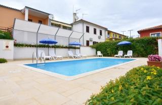 Tolles Ferienhaus in Umag mit Gepflegtem Garten - Umag - 0