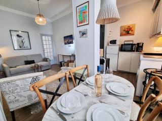 "Les Citronniers" by EnjoyNice, central, beach at 5 min, airco - 6