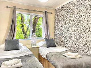 Woodland View -Hot Tub-Tenby-Carmarthen-St Clears - St Clears - 3