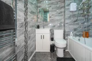 2 bed house in Digbeth parking families contractor - Birmingham - 5