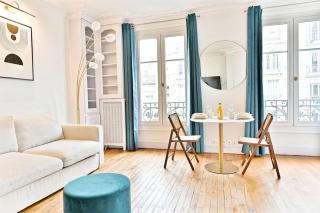 Appartement Haussmannien lumineux et central - Paris - 8