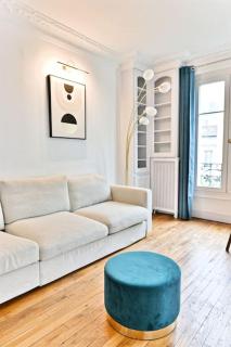 Appartement Haussmannien lumineux et central - Paris - 2