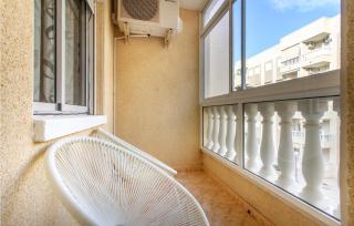 1 Bedroom Cozy Apartment In Torrevieja - 8