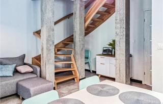 Amazing Home In Staniszów With Wifi - Staniszów - 7