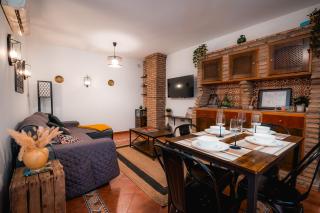 Apartamento turístico junto al Paseo de los Tristes y la Alhambra QH Santa Ana - Granada - 4