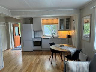 WALO APARTMENTS TROMSDALEN - Close to cable car and Arctic Cathedral, 10 min by bus to city centre, Free parking - Tromsø - 6