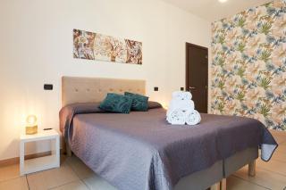 Vicky's Luxury Guesthouse by NapoliApartments - Nápoles - 7