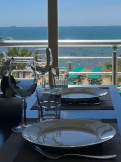 Wave Beachfront Apartments - Durazzo - 1