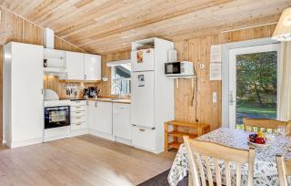 4 Bedroom Amazing Home In Hadsund - Øster Hurup - 1