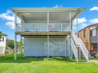 Beachside at Brooms - 1