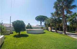 Stunning Home In Chiclana De La Fronter - Chiclana de la Frontera - 2