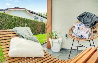 Awesome Home In Heinkenszand With Wifi - heinkenszand - 2