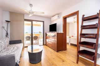 Exklusives Attic mit atemberaubendem Meerblick, nur 100 m zum Meer, beheizter Pool - Playa de las Américas - 3
