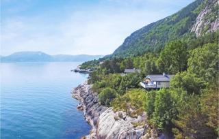 Cozy Home In Lavik With House Sea View - Lavik - 0