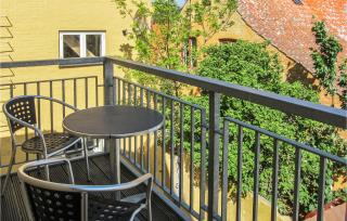 Stunning Apartment In Gudhjem With 1 Bedroom, Outdoor Swimming Pool And Wi-Fi - Gudhjem - 2