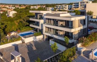 Amazing Apartment In Malinska With Wifi - Malinska - 3