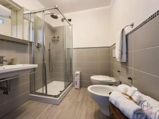 Sea View Penthouse - Free Park - WiFi - 1