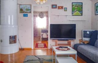 2 Bedroom Nice Apartment In Hultsfred - Hultsfred - 6