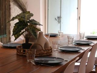 Le Moulin, avec parc, piscine, au cœur du village - 2