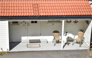 4 Bedroom Lovely Home In Vikebygd - 4