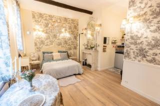 A 2 pas de la Tour Eiffel - 9