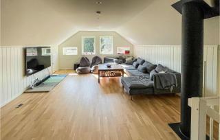 Stunning Home In Songe With Wifi - 8