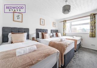 3 Bedroom House x2 FREE Parking Netflix By REDWOOD STAYS - Camberley - 9