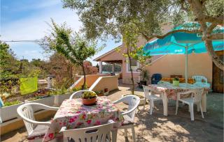 1 Bedroom Amazing Apartment In Punta Kriza - 8