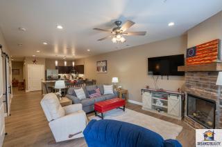 Dreams2Reality NEW BUILD - Luxury 3BR Walk-In - Resort Amenities - FREE TICKETS INCLUDED - FH-G104 - Branson - 0