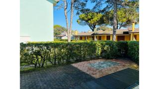 Bright apartment with terrace and shared swimming pool - Beahost - Bibione - 7
