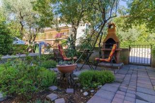 Ferienwohnung mit Balkonen, umgeben von mediterranen Garten - Stari Grad - 3