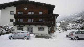 Ferienwohnung in ruhiger Lage für 5 Personen - Hart im Zillertal - 0