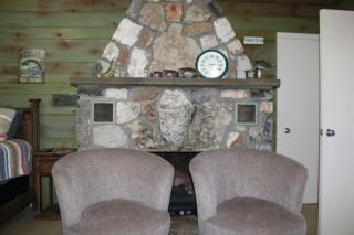 Cabin Four On Stony Point - 1