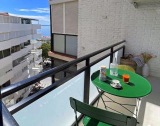 Stylish Modern Apt Unbeatable Location - Marbella - 0