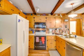 Sullivan Lake Retreat with Private Dock and Fire Pit! - 4