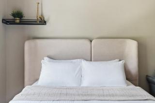 Chic studio near metro at Discovery Gardens - 8