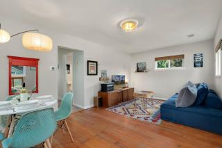 Old Town Retreat w Vintage Flair Near CSU, Bikes! - 0