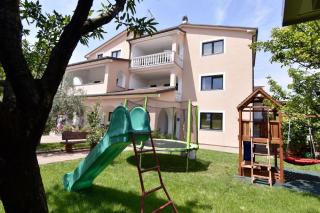 Geräumige Wohnung in der Nähe des Zentrums von Umag - Umag - 0